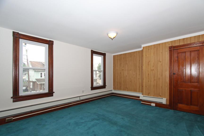 1410 HAMILTON AVE