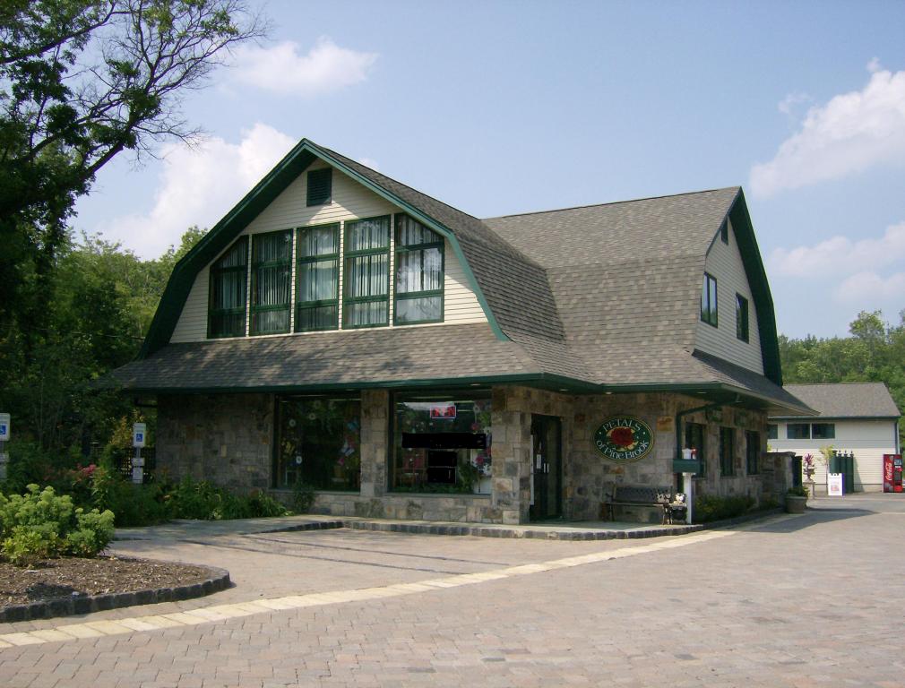 MLS #/Web ID: 2706006