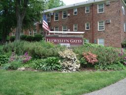 MLS #/Web ID: 2709206