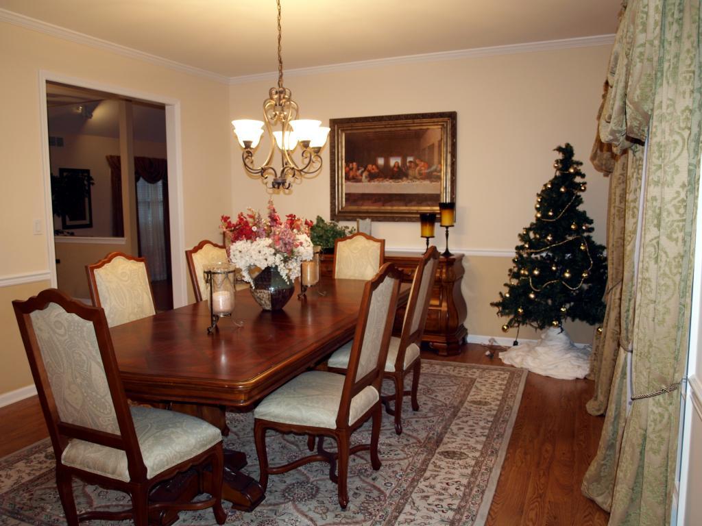 MLS #/Web ID: 2711506