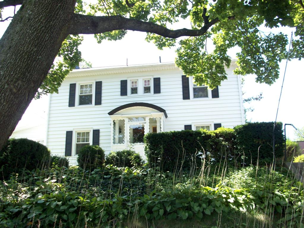 11 TEMPLE PL
