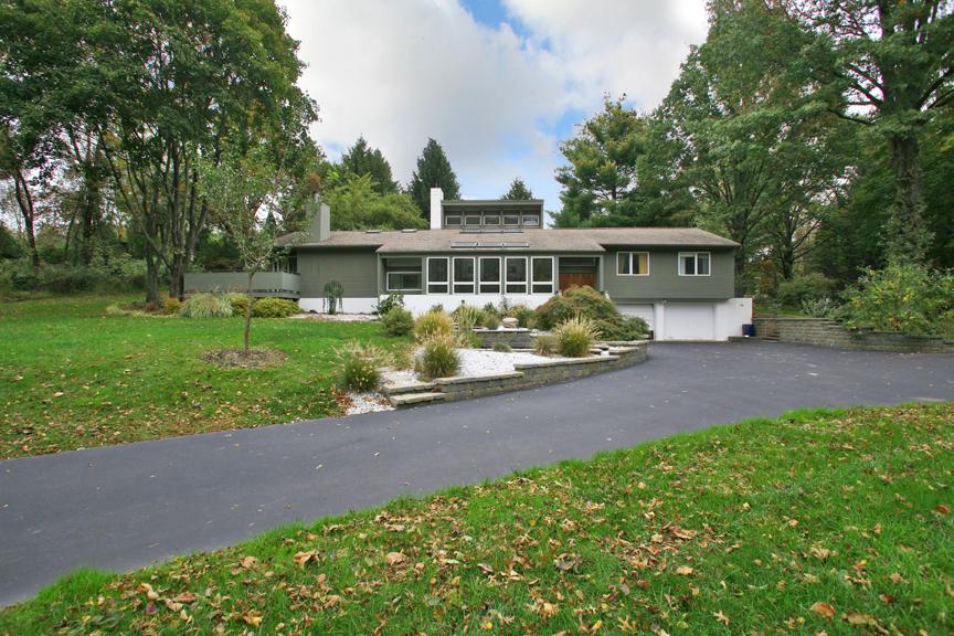 MLS #/Web ID: 2719906
