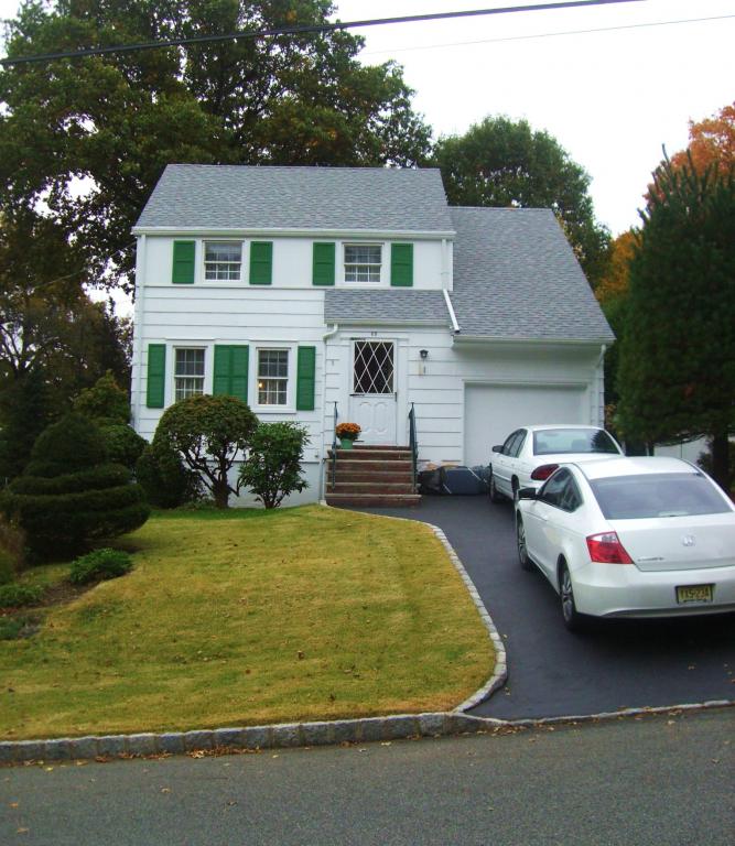 MLS #/Web ID: 2723406