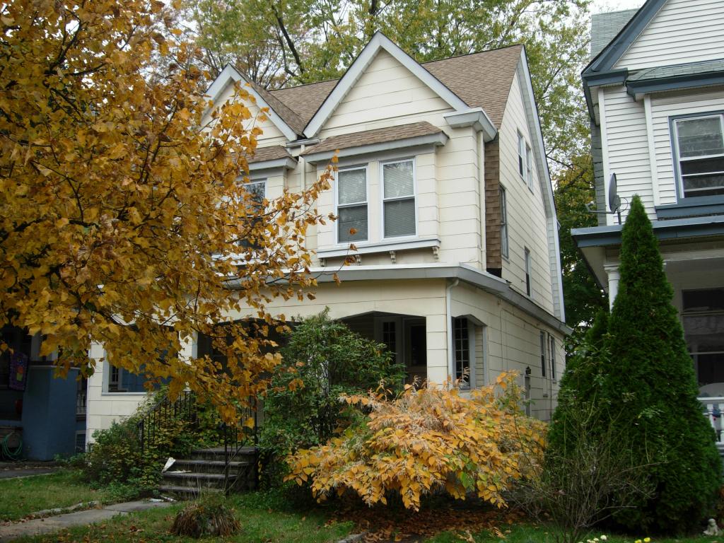 27 COTTAGE STREET