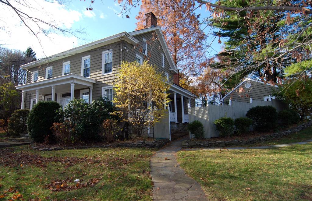 MLS #/Web ID: 2596007