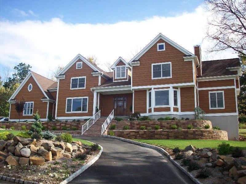MLS #/Web ID: 2666207
