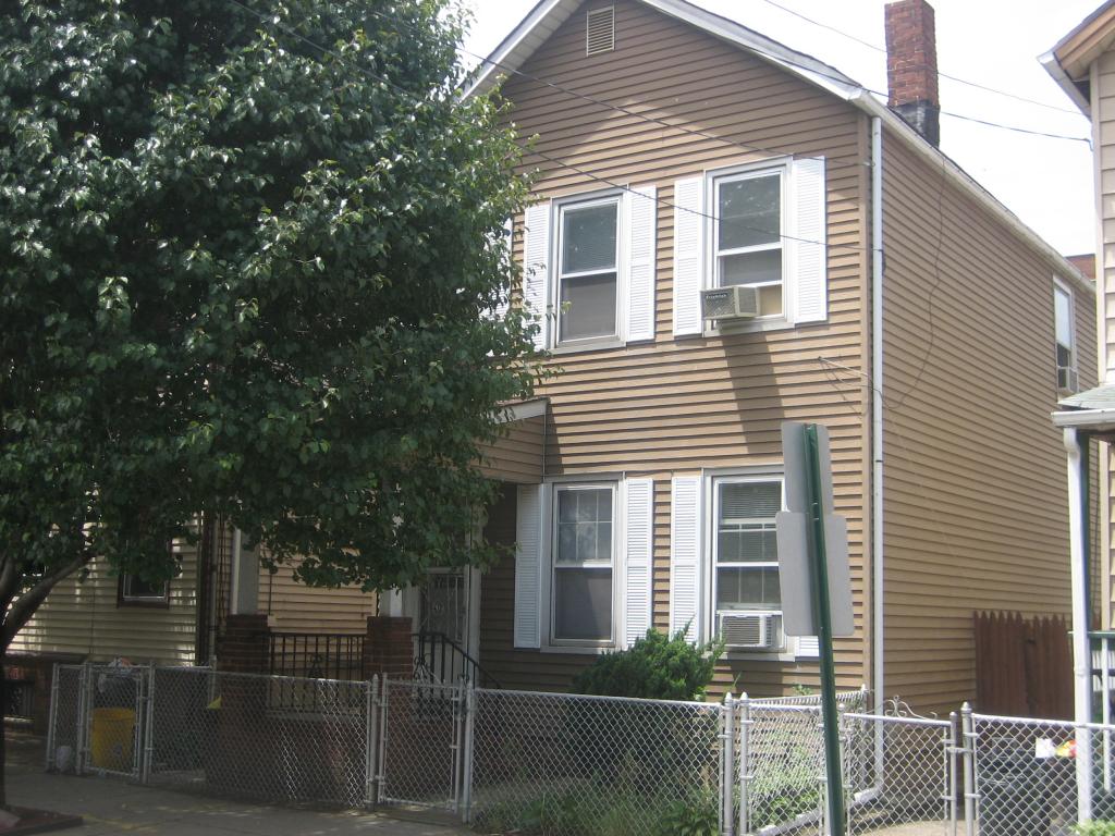 MLS #/Web ID: 2687607