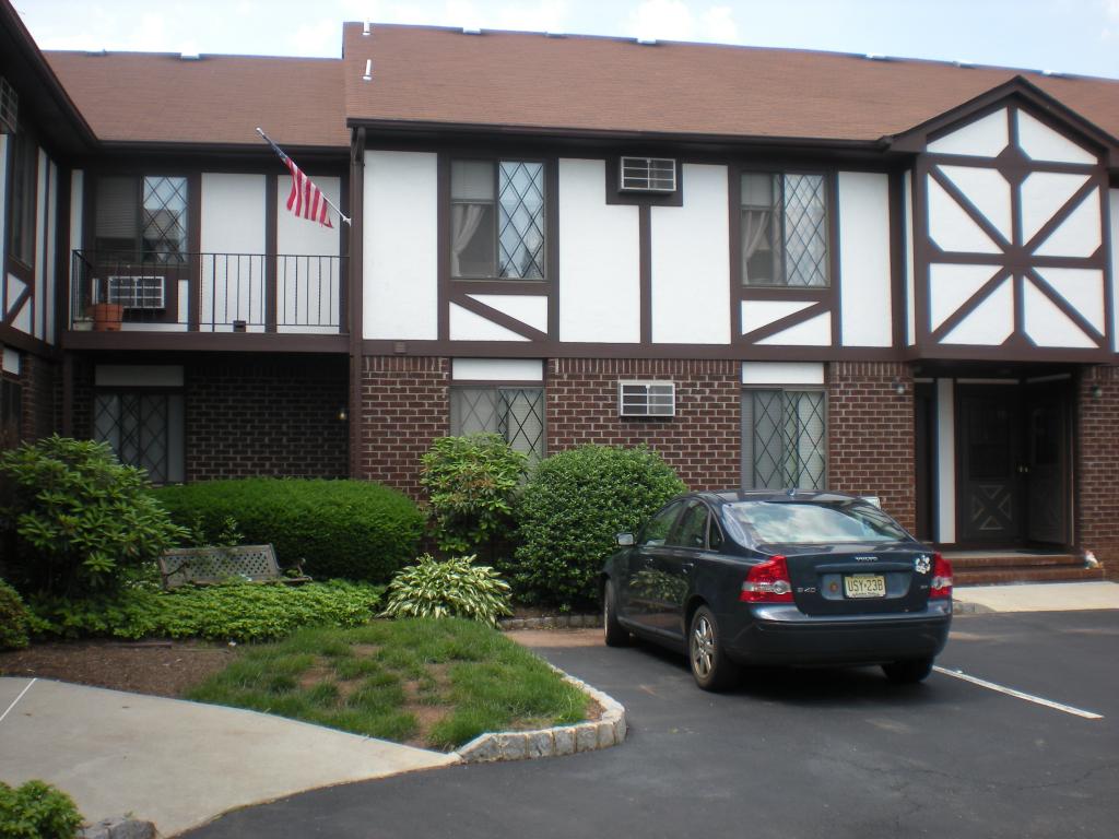 76E Farm Road