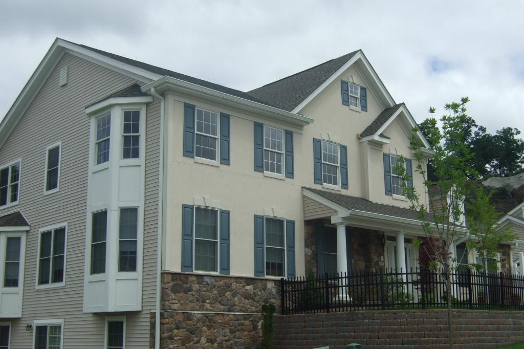 MLS #/Web ID: 2694007