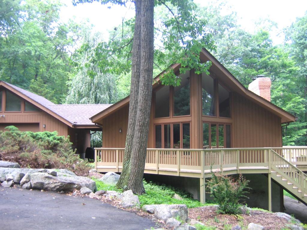 12 Fernhollow Road