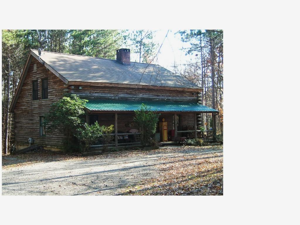 106 DeWitt Drive