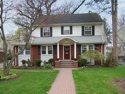 MLS #/Web ID: 2710307