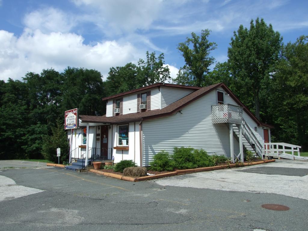 MLS #/Web ID: 2710407