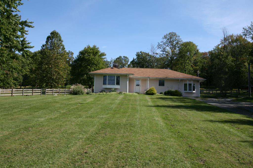 696/704 JACKSON VALLEY RD