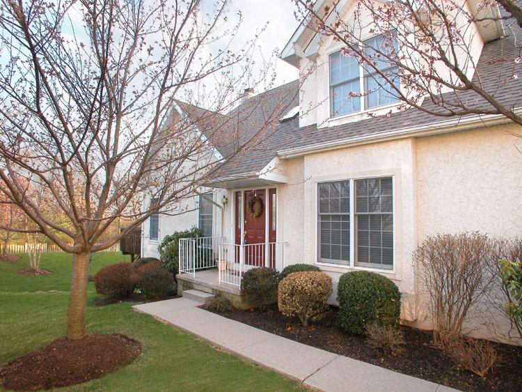 MLS #/Web ID: 2721107