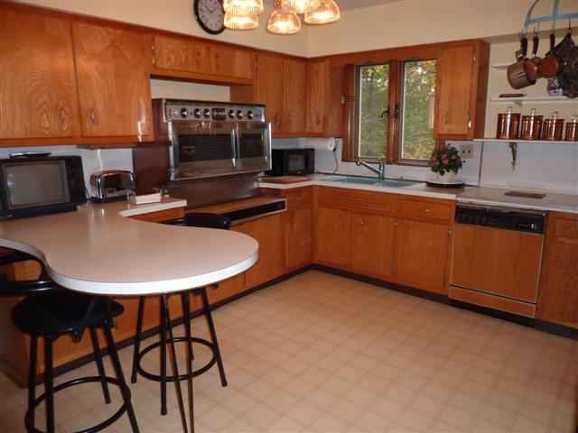 70 BROOKSYDE AVE