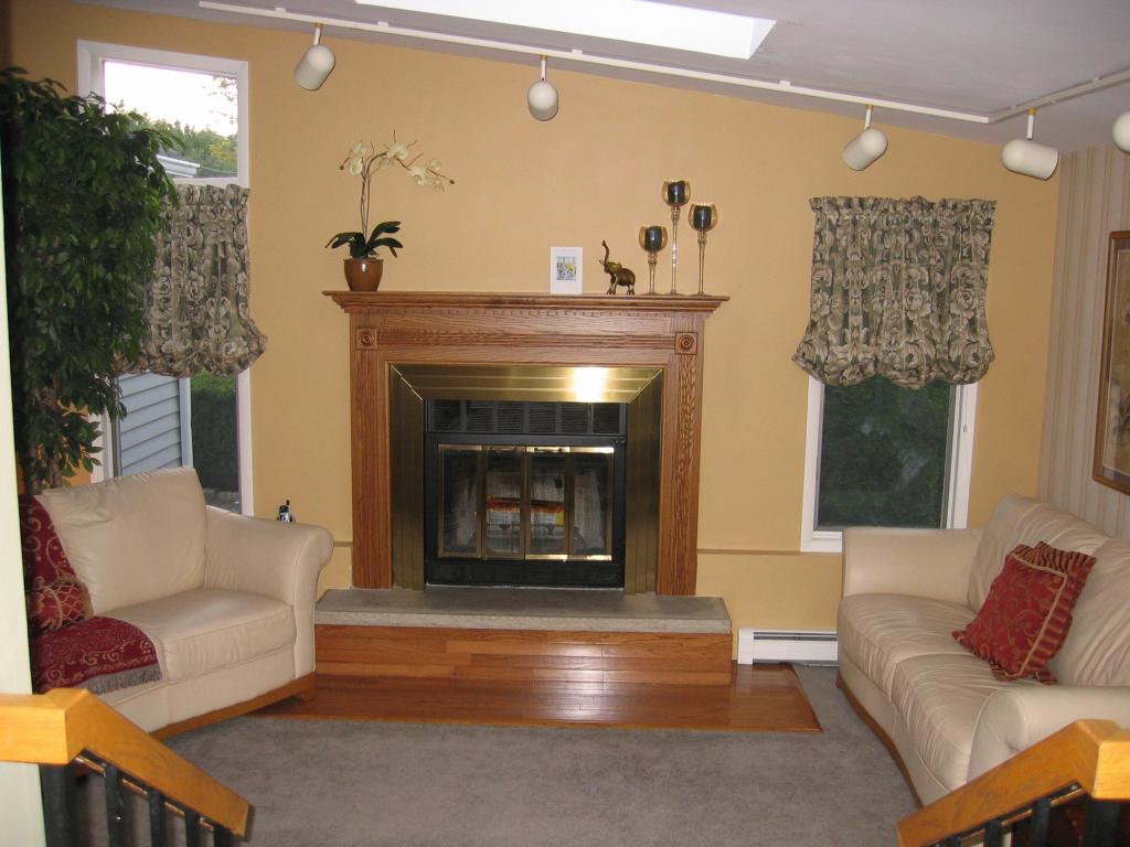 1025 FRANKLIN LAKES RD