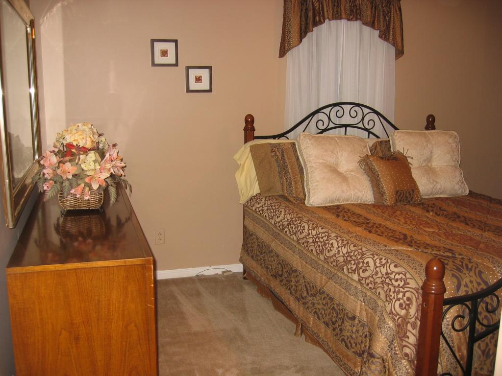 1025 FRANKLIN LAKES RD