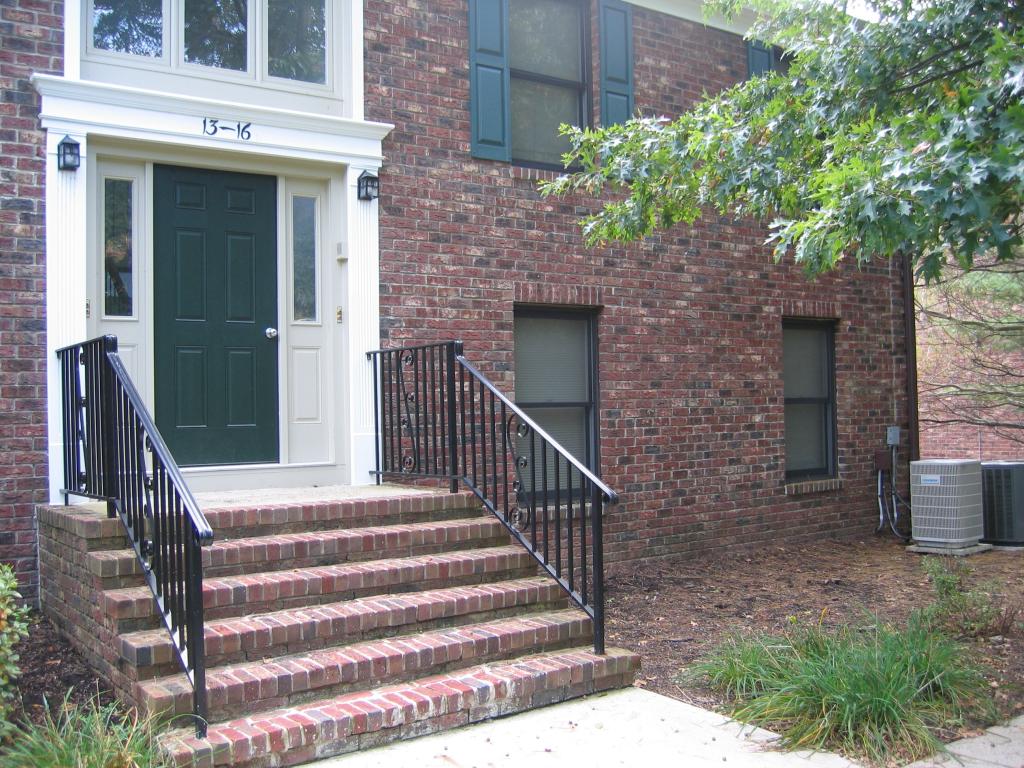 MLS #/Web ID: 2727207