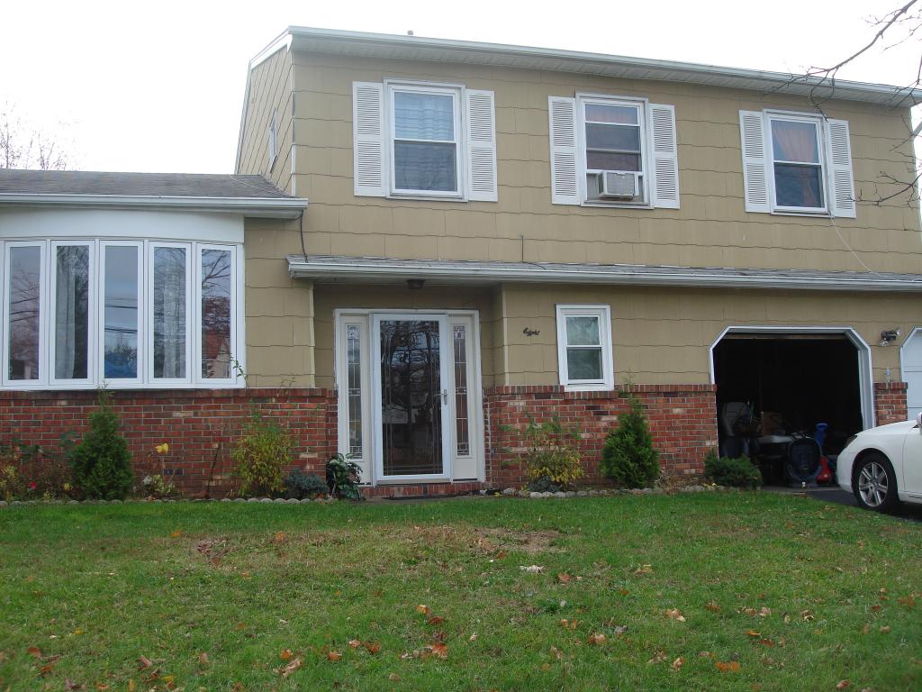 8 HARRIS AVE