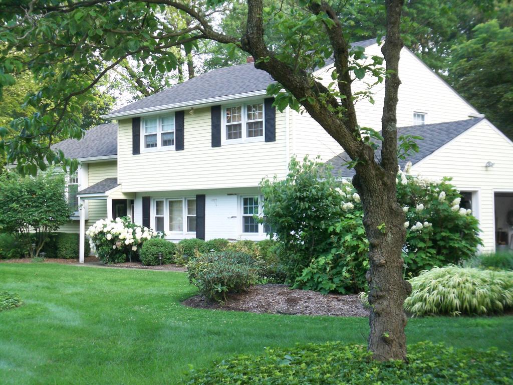 MLS #/Web ID: 2546608
