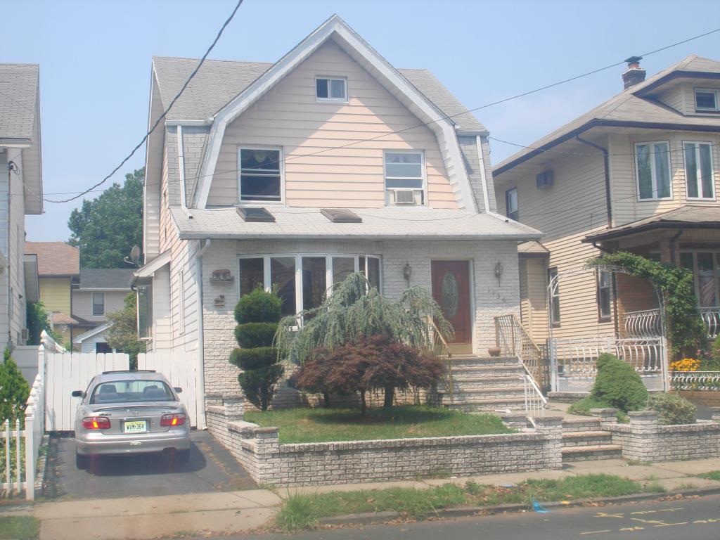 MLS #/Web ID: 2562608