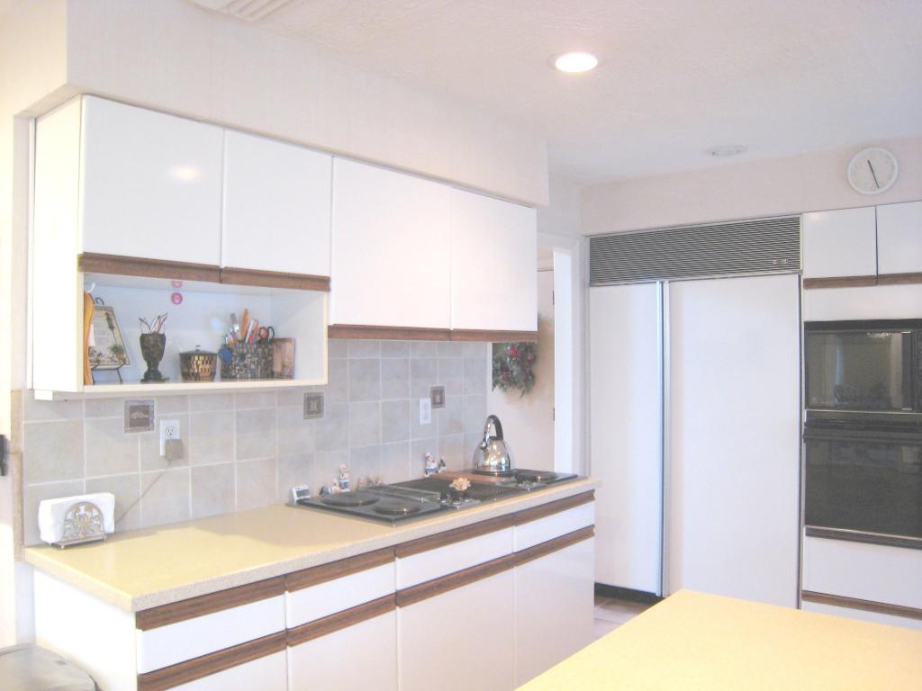 21 CANTERBURY DR