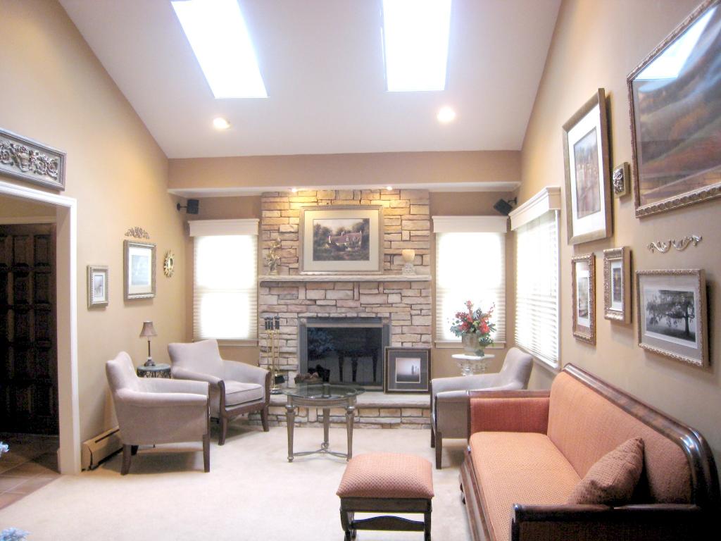 21 CANTERBURY DR