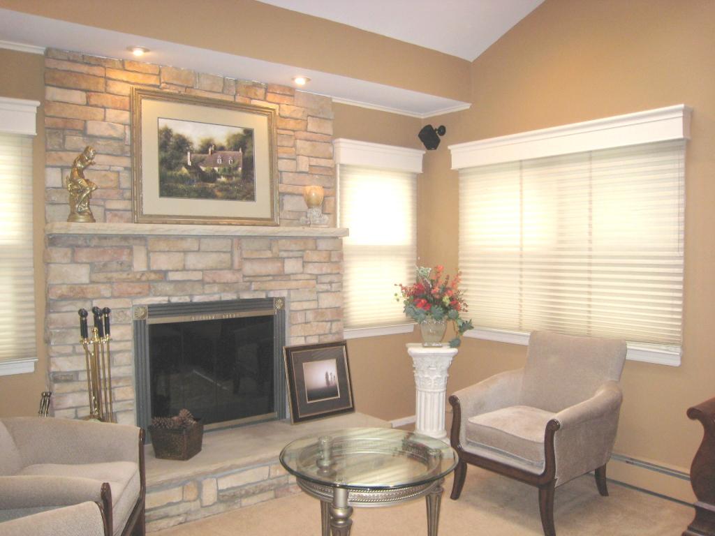 21 CANTERBURY DR