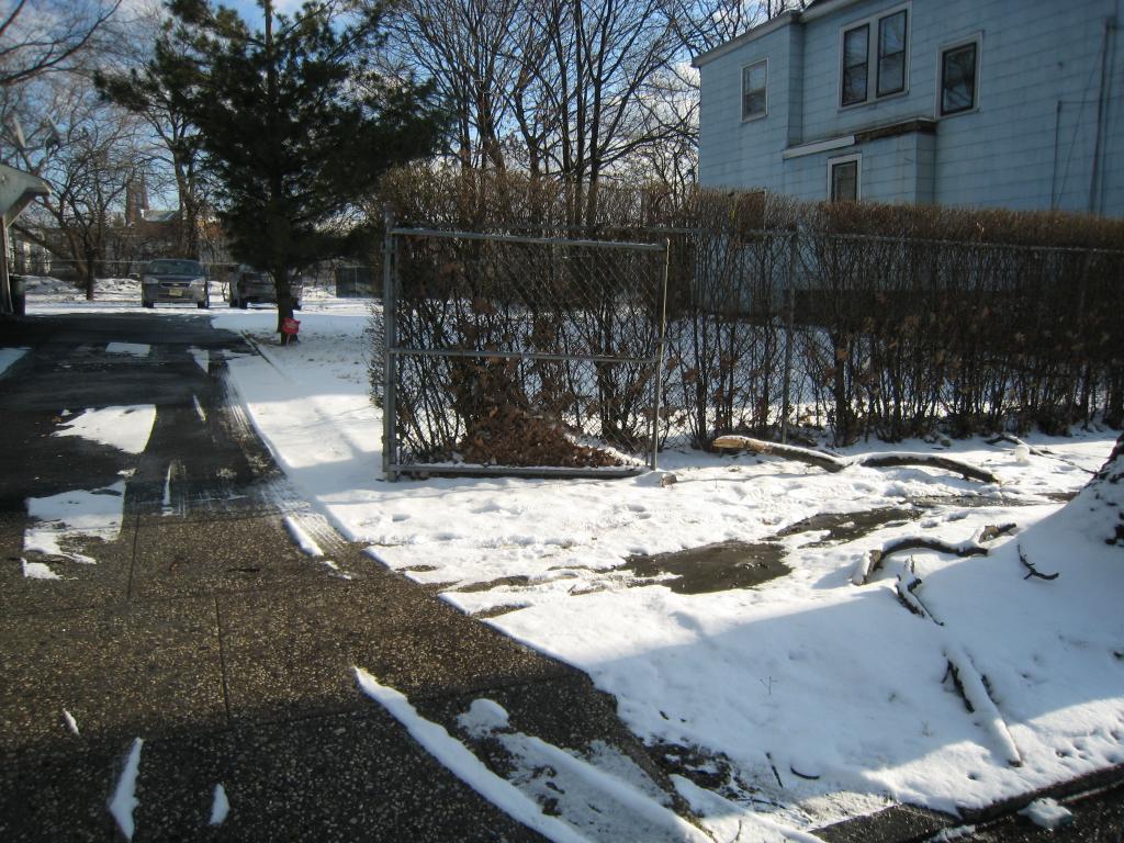 442 MYRTLE AVE