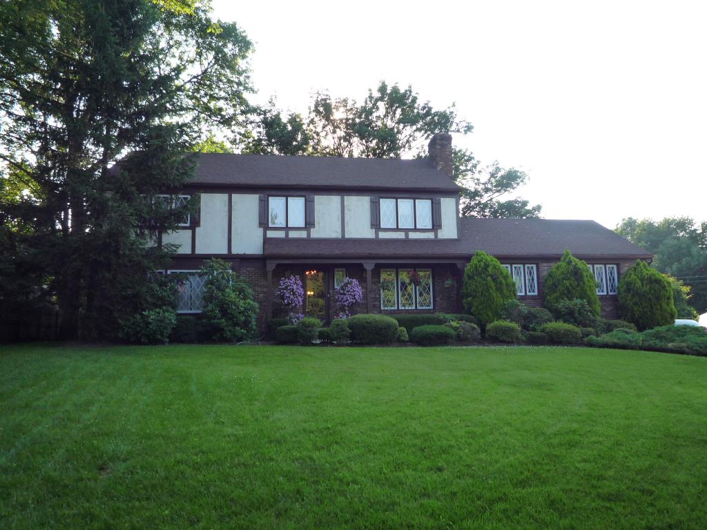 MLS #/Web ID: 2697408