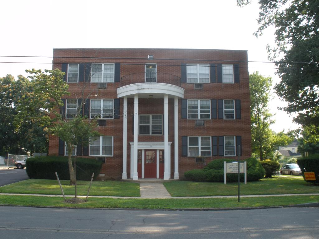 MLS #/Web ID: 2704708