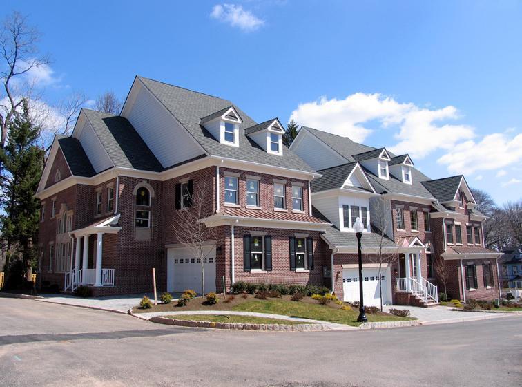 104 HARRISON AVE