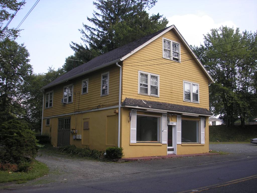 488-490 VALLEY RD