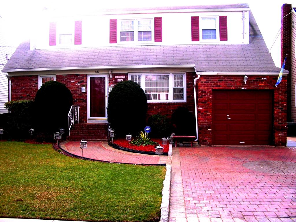 820 NILES RD