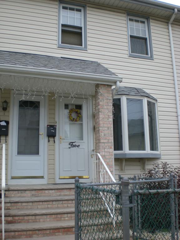 MLS #/Web ID: 2723008