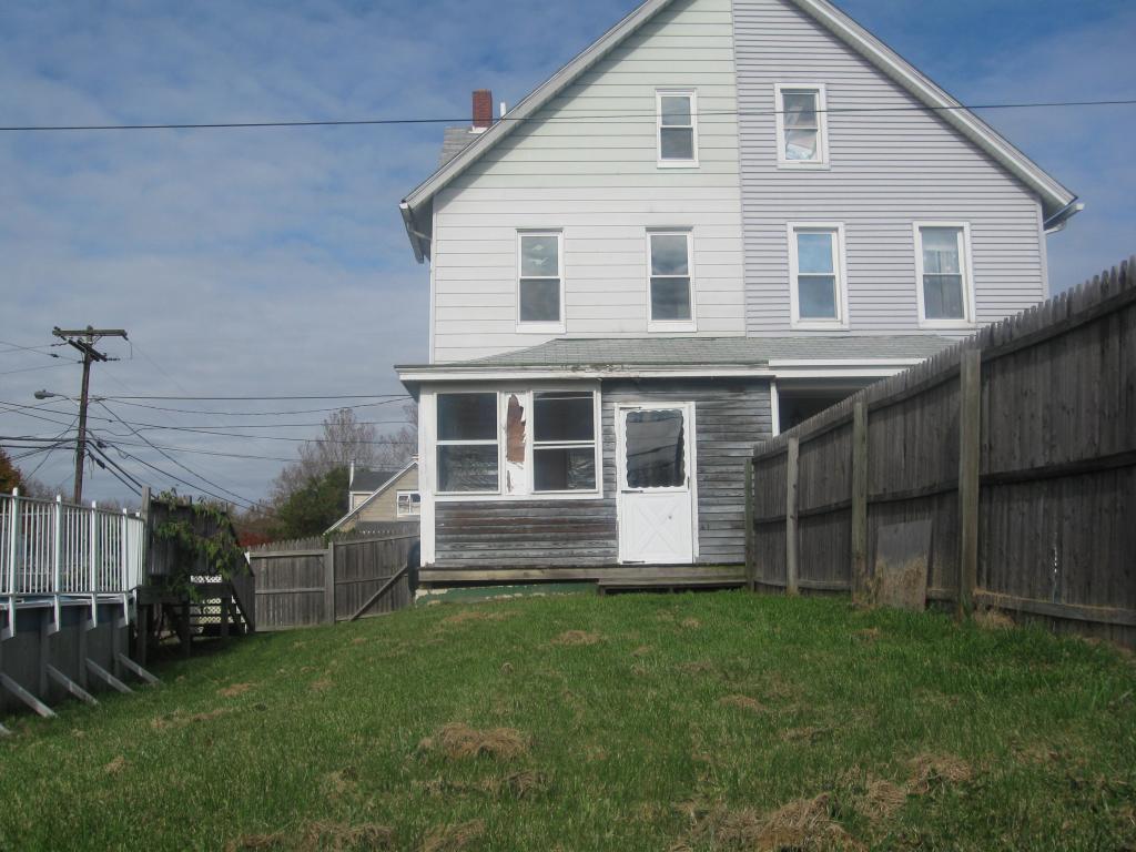 1506 Center Street