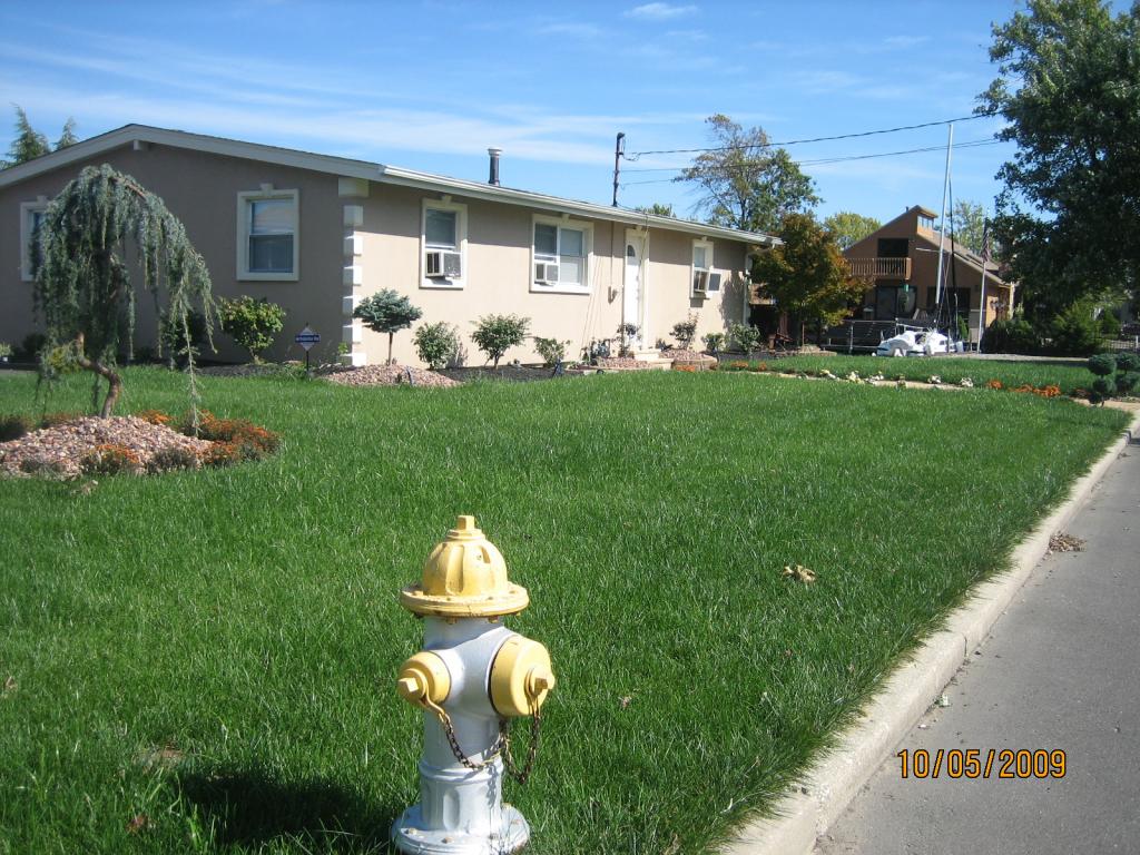 MLS #/Web ID: 2725308