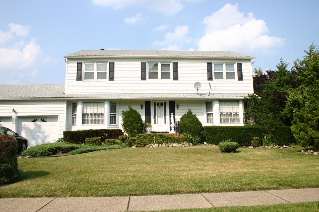 MLS #/Web ID: 2682109