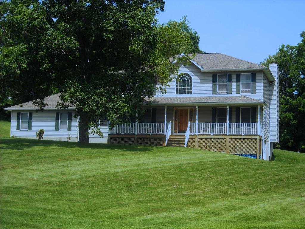 13 Carriage Ln
