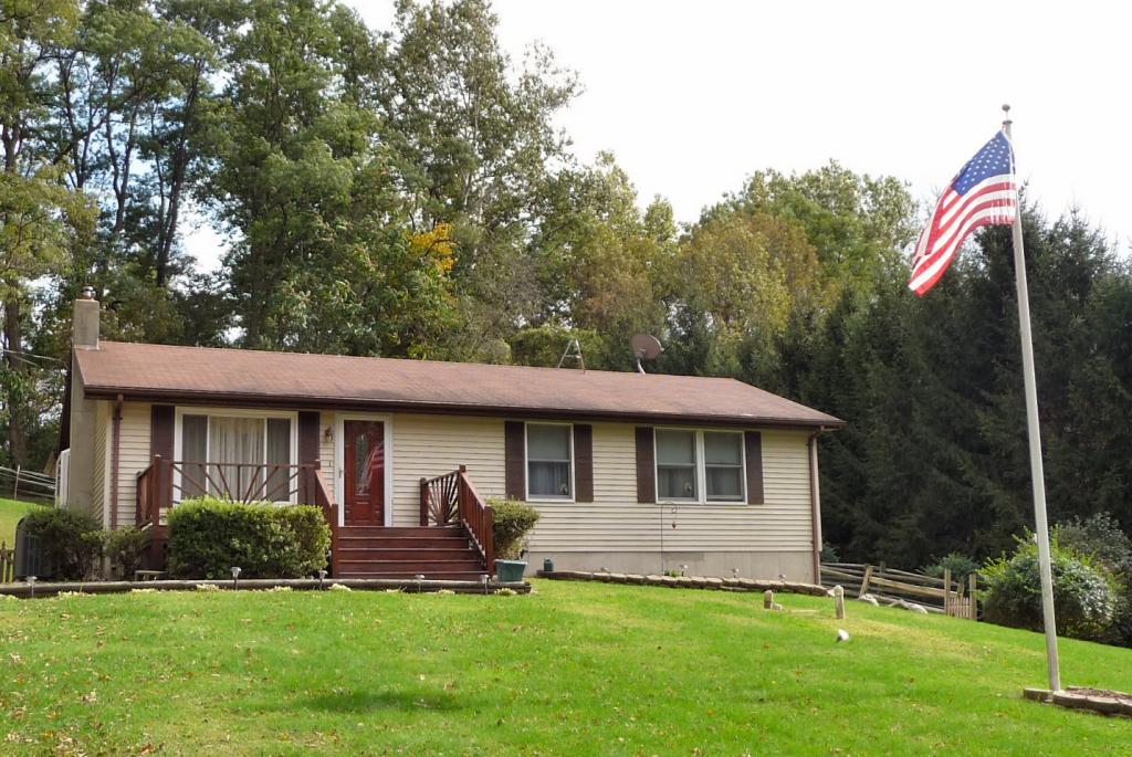 MLS #/Web ID: 2717909