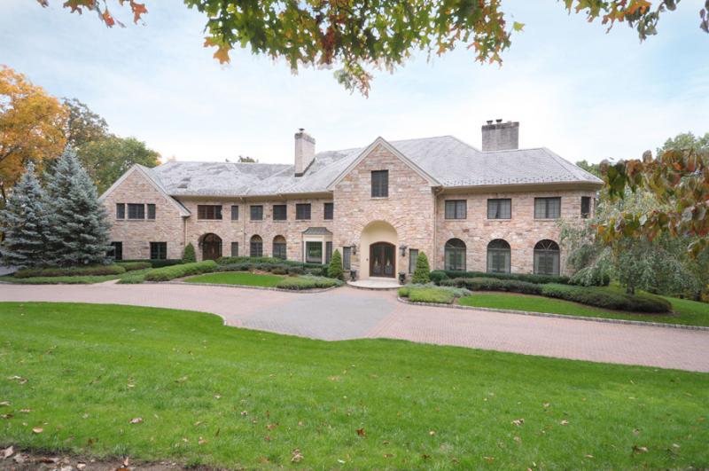 MLS #/Web ID: 2718909