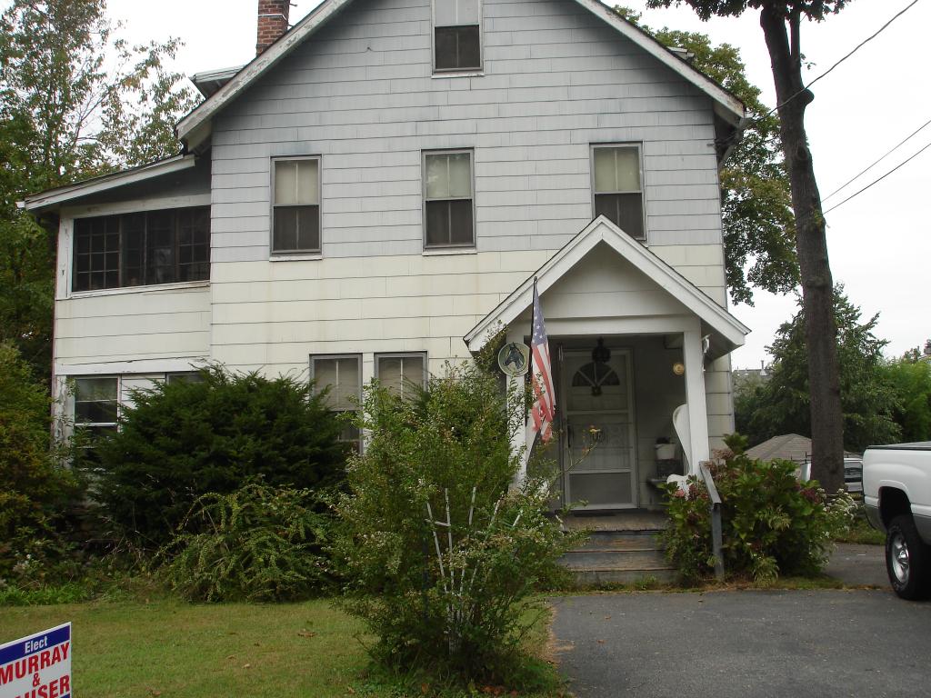 39 FOREST AVE