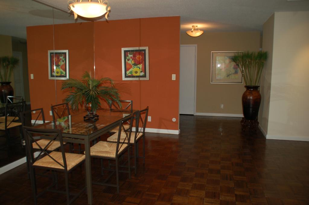 2 CLARIDGE DR 10EW