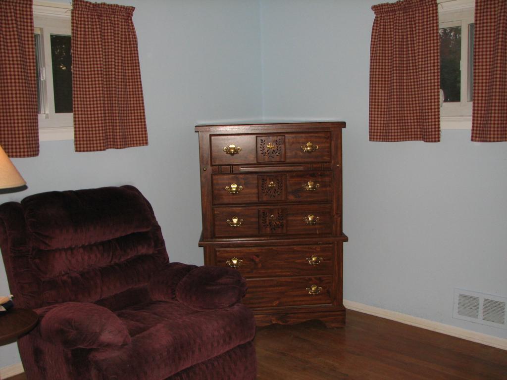 11 PINE TREE DR