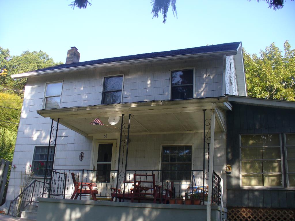 66 BUCKLEY AVE
