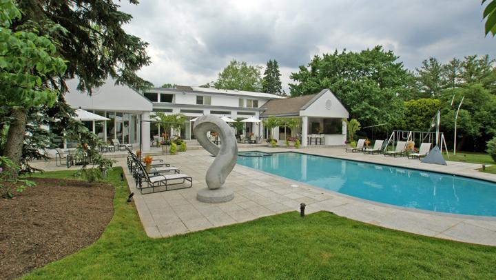 40 DORISON DR