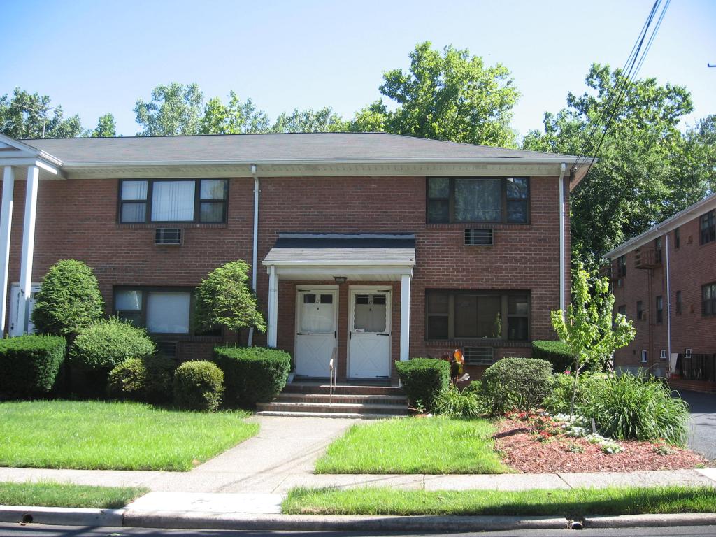MLS #/Web ID: 2696610