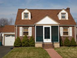 MLS #/Web ID: 2697610