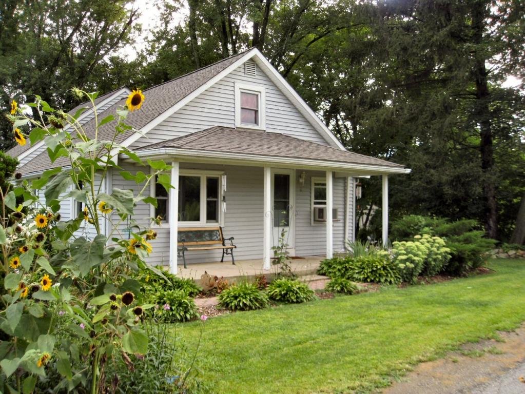 MLS #/Web ID: 2706410